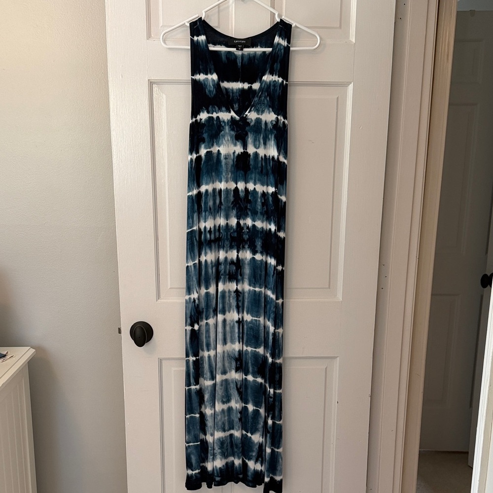 Karen Kane Navy and White Tie-Dye Maxi Dress